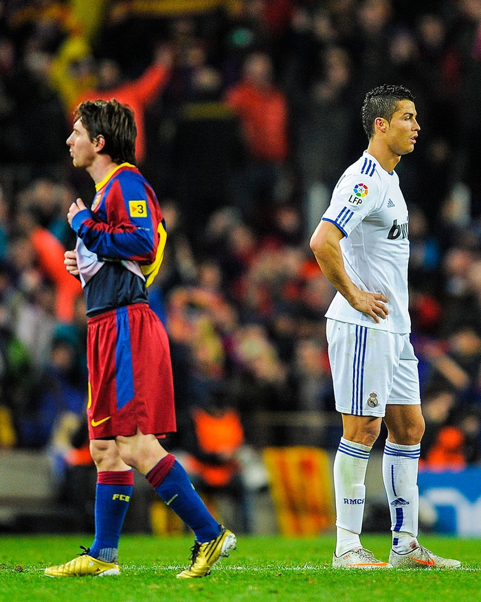 梅西C罗欧冠半决赛首对决 18年前巴萨诺坎普激战