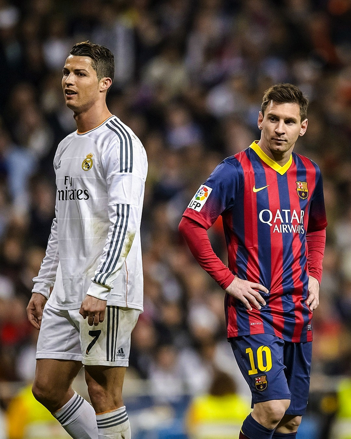 梅西C罗欧冠半决赛首对决 18年前巴萨诺坎普激战