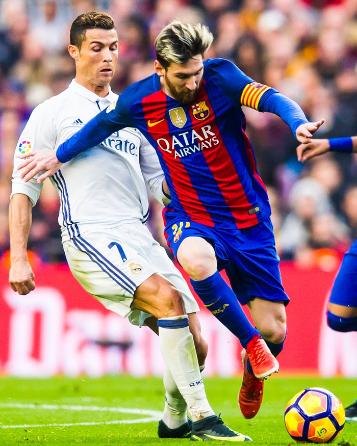 梅西C罗欧冠半决赛首对决 18年前巴萨诺坎普激战